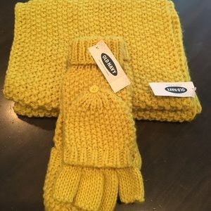 NWT Old Navy Citrine yellow knit gloves and scarf